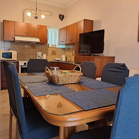 קאלאבאקה Family Apartment Meteora מראה חיצוני תמונה
